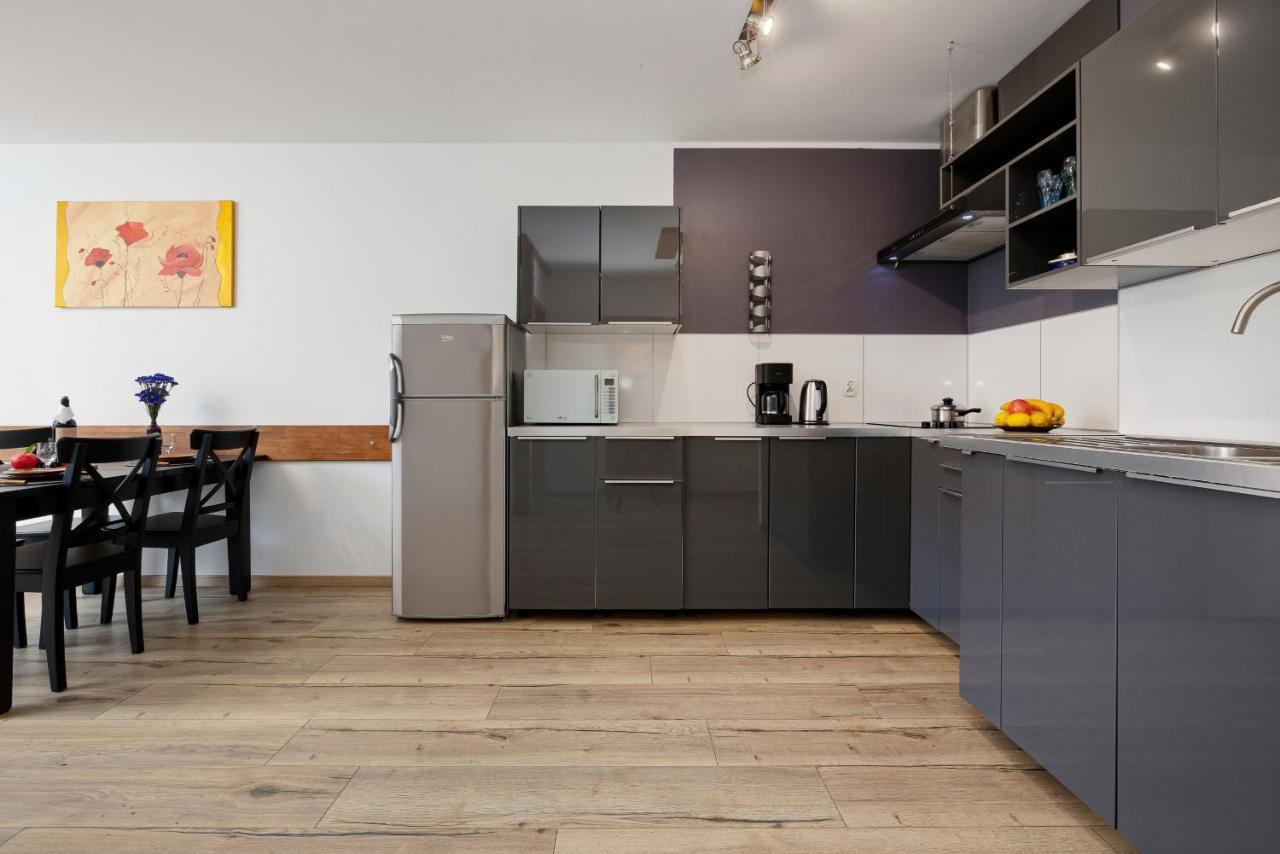 Apartamenty Wisniowy Sad By Noclegi Renters โควอบเซก ภายนอก รูปภาพ